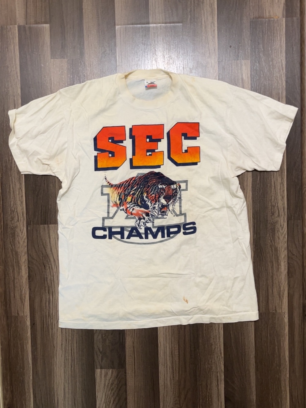 Vintage Single Stitch AUBURN TIGERS SEC Champions Mens White XL Football Shirt